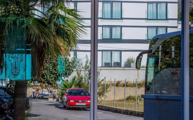 Hotel Jona