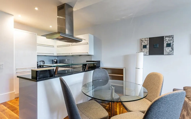 Holborn Flat With Green Views