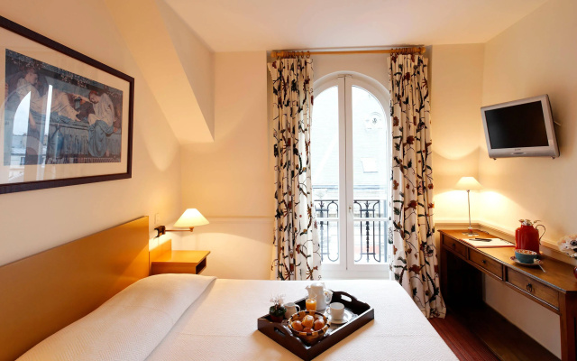 Hotel Chatillon Paris Montparnasse