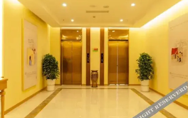 Nanas Hotel