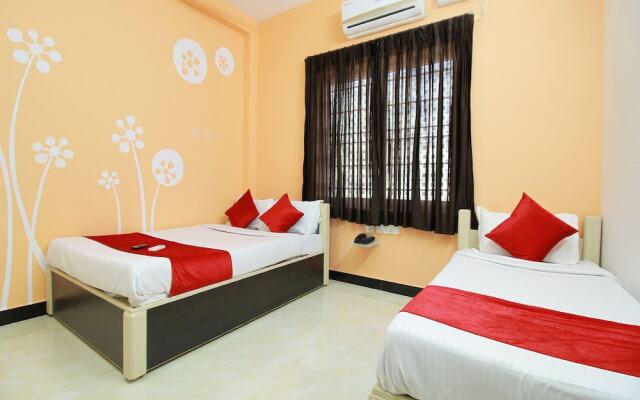 OYO 10835 Hotel Sri Sant