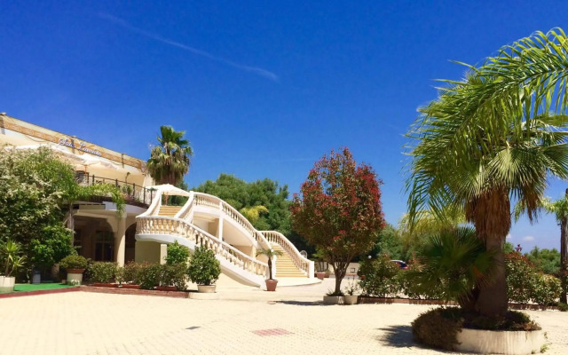 Grand Stella Maris