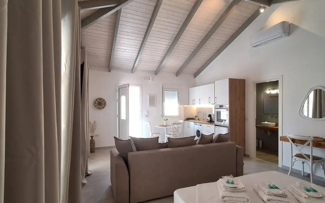 Luxury Apartments Kanali