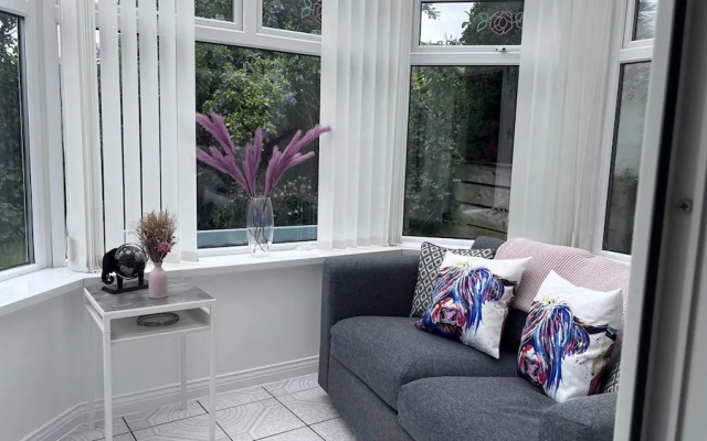 Stockton-on-tees - 2 Beds - Pet Friendly - Parking