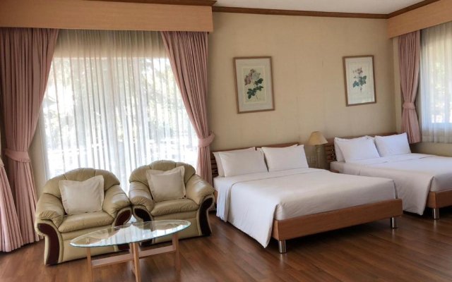 Seapine Beach Golf and Resort Hua Hin