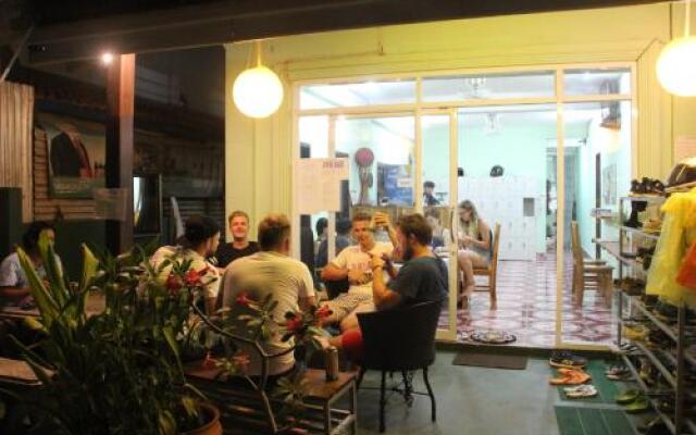 Aham Backpackers Hostel - Adults Only