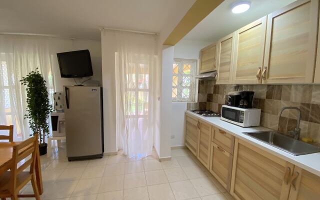 Los Corales Tropical Beach Resort & SPA