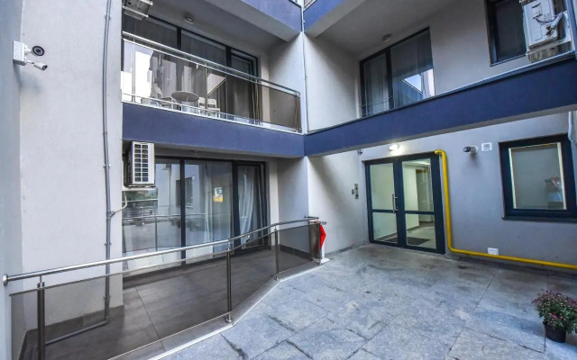 Pierre Cardin Deluxe Apartment With Terrace by Magniflex