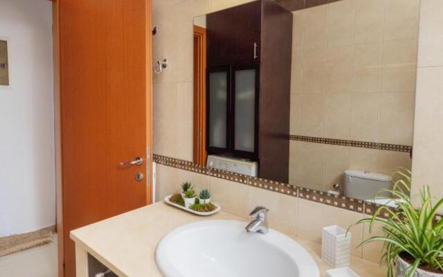 GPK Bright & Stylish 4BR - Central with Free Parking