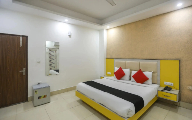 Hotel Noida Suites by Capital O