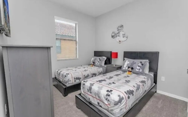 Briar Rose 4 Bedroom Villa by RedAwning