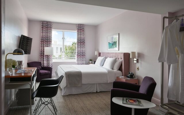 Roami at Hotel Astor