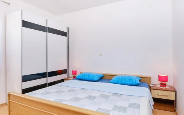 Apartments with a parking space Cunski, Losinj - 7867