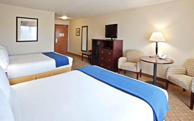 Holiday Inn Express Hotel & Suites Vancouver Mall, an IHG Hotel