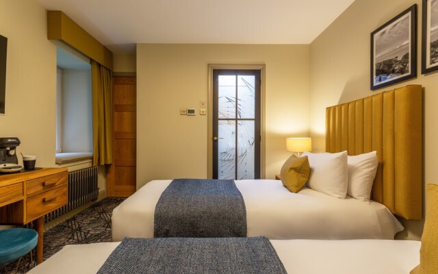 Riva Boutique Hotel & Restaurant