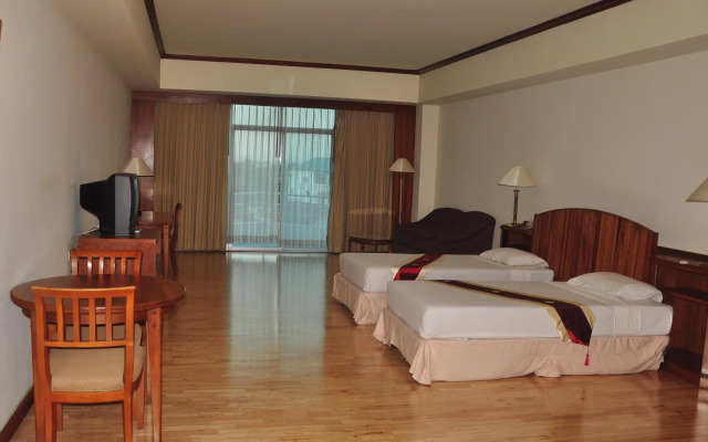 Ayutthaya River View Hotel