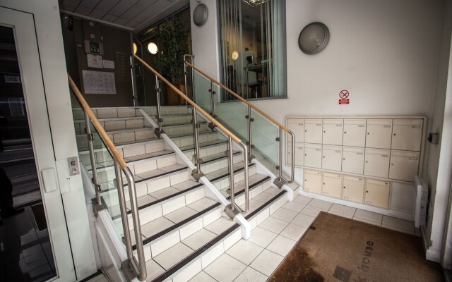 Cranbrook House Serviced Apartments