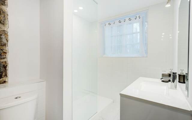 Place Jacques Cartier Apartments by Hometrotting