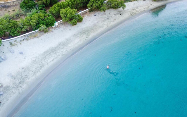 Maison Simone with private heated infinity pool & spectacular sea view