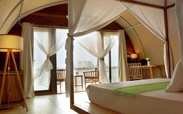 Mekong Floating Bungalows