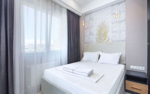 Stay inn on Amiryan 26/4