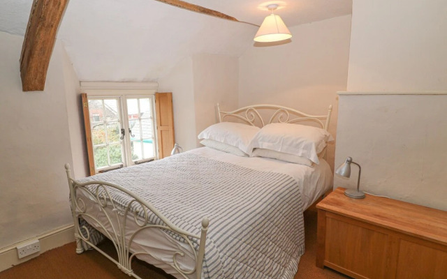 Turpike Cottage