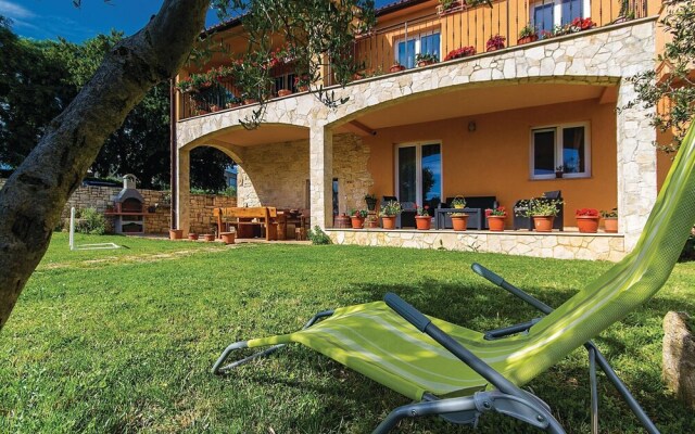 Awesome Home in Orbanici With Wifi and 2 Bedrooms