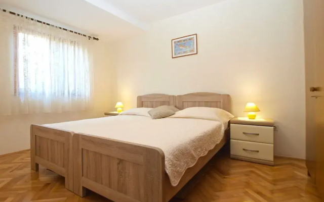 Apartment 604