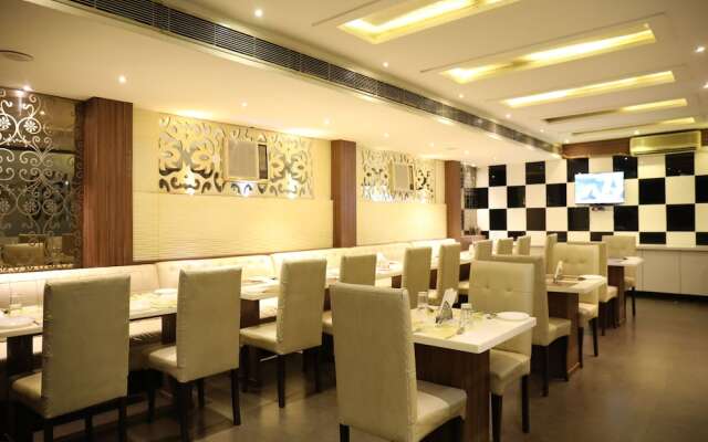 Hotel Poonam Plaza