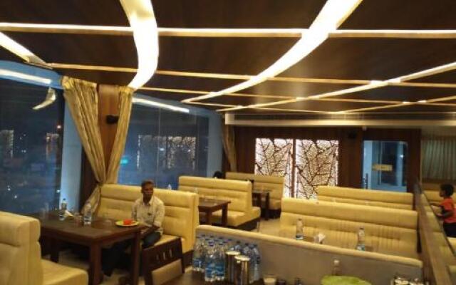 saravanaa residency