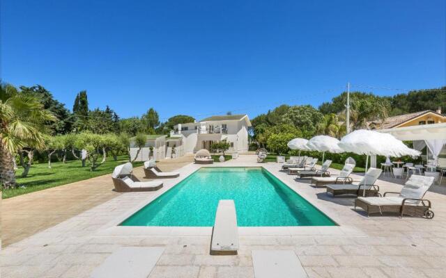 La Perla Bianca Luxury Spa by BarbarHouse