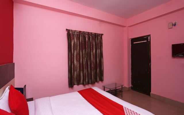 OYO 13624 Kapoors Plaza Guest House