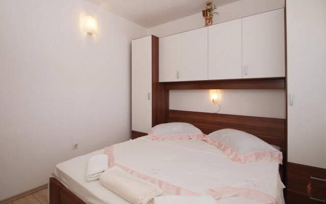 Awesome Home in Kneze With Wifi and 2 Bedrooms