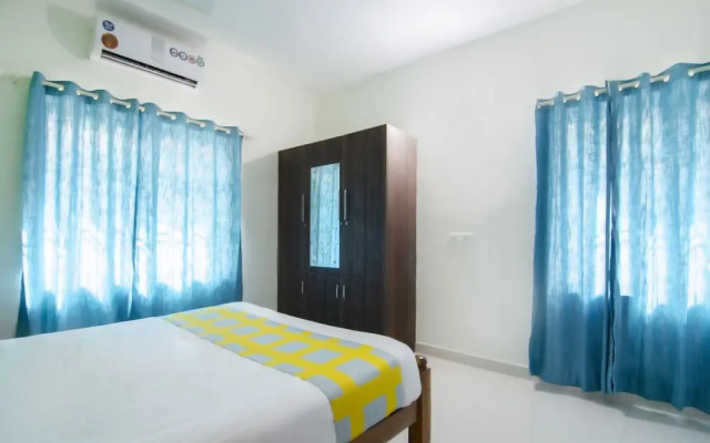 Six Gems by OYO Rooms