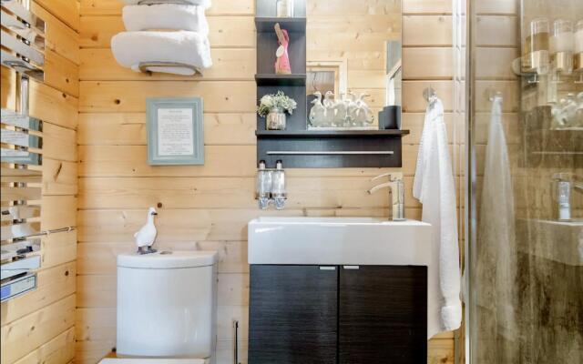 Duck Lodge B&B