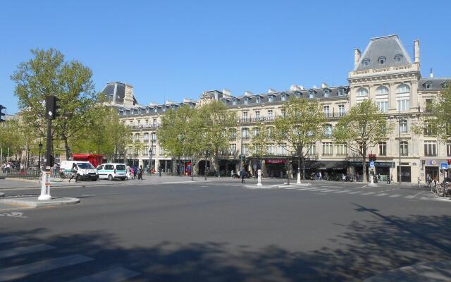 Crowne Plaza Paris Republique, an IHG Hotel