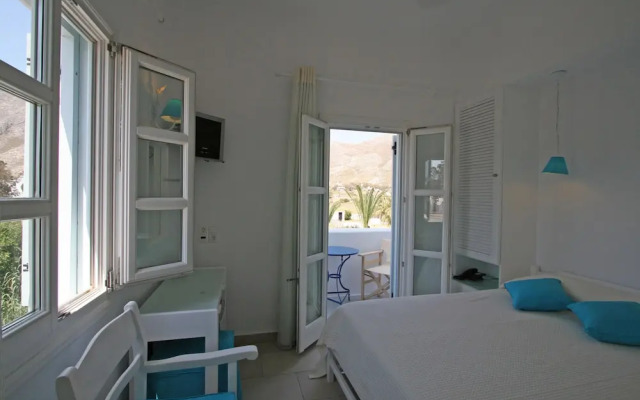 Spiros & Hiroko Hotel - Adults Only