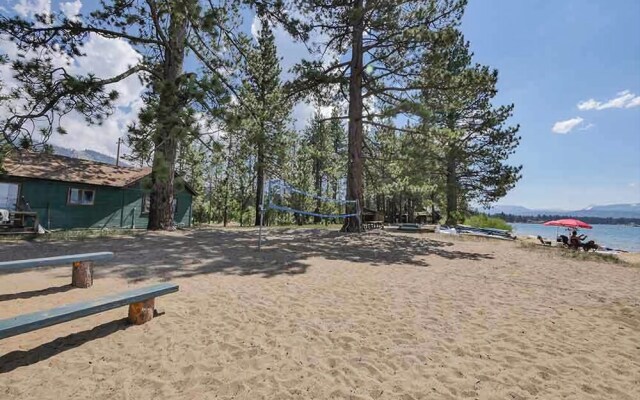 3901 Azure Avenue 2 Bedroom Cabin