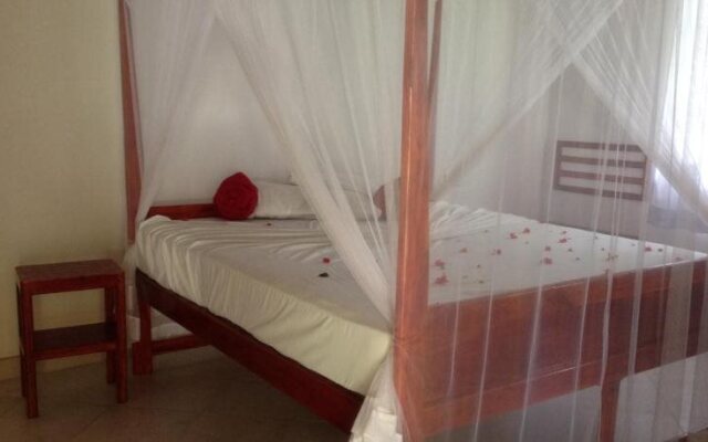 Garden Resort by Tropical Holiday