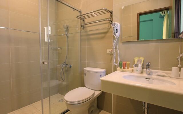 Green Field & Sunshine