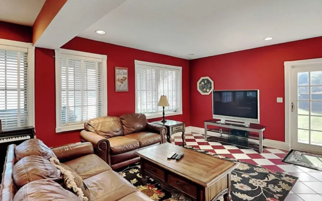 A Lakefront Paradise by Taylor Made Deep Creek