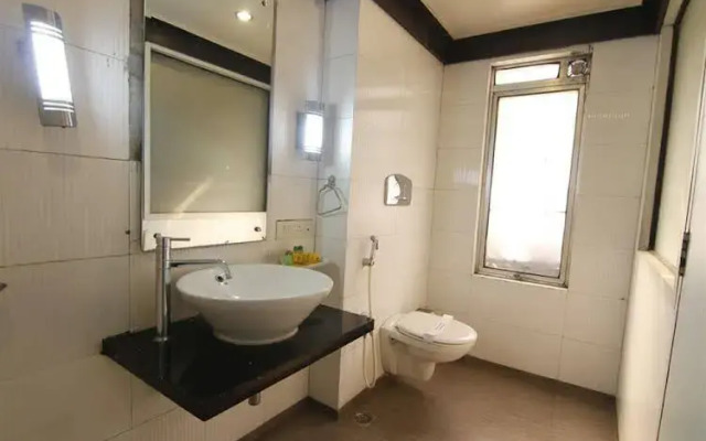 FabHotel FC Road