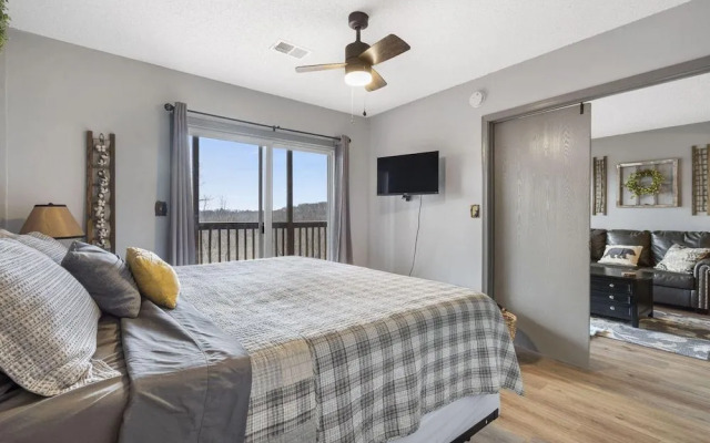 Black Bear Lodge - 1 Mile From Silver Dollar City