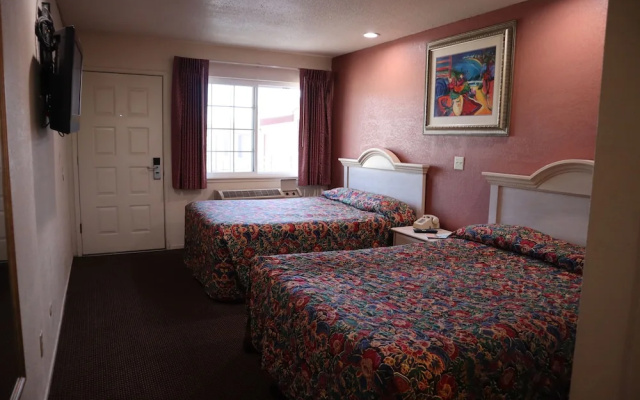 Capri Motel