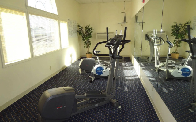 Motel 6 Portland, IN