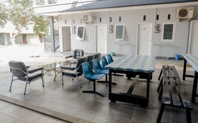 J3 Residence Syariah by OYO Rooms