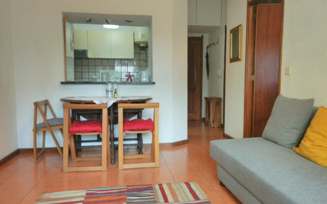 ! Free Parking Street ! Ground Floor with Washer!