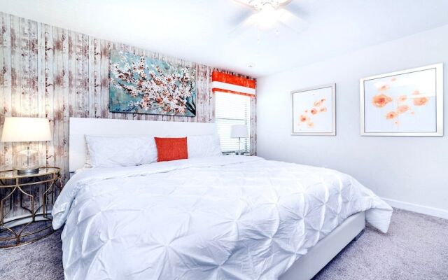 Storey Lake Lakeview Villa 2967