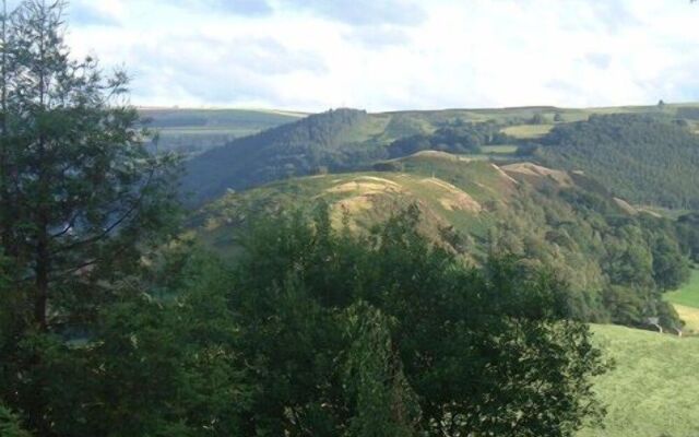 Horseshoe Pass Holiday Lets