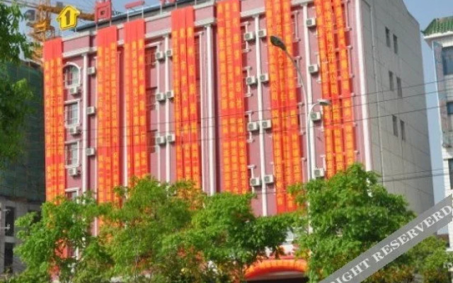 Set Chain Hotel